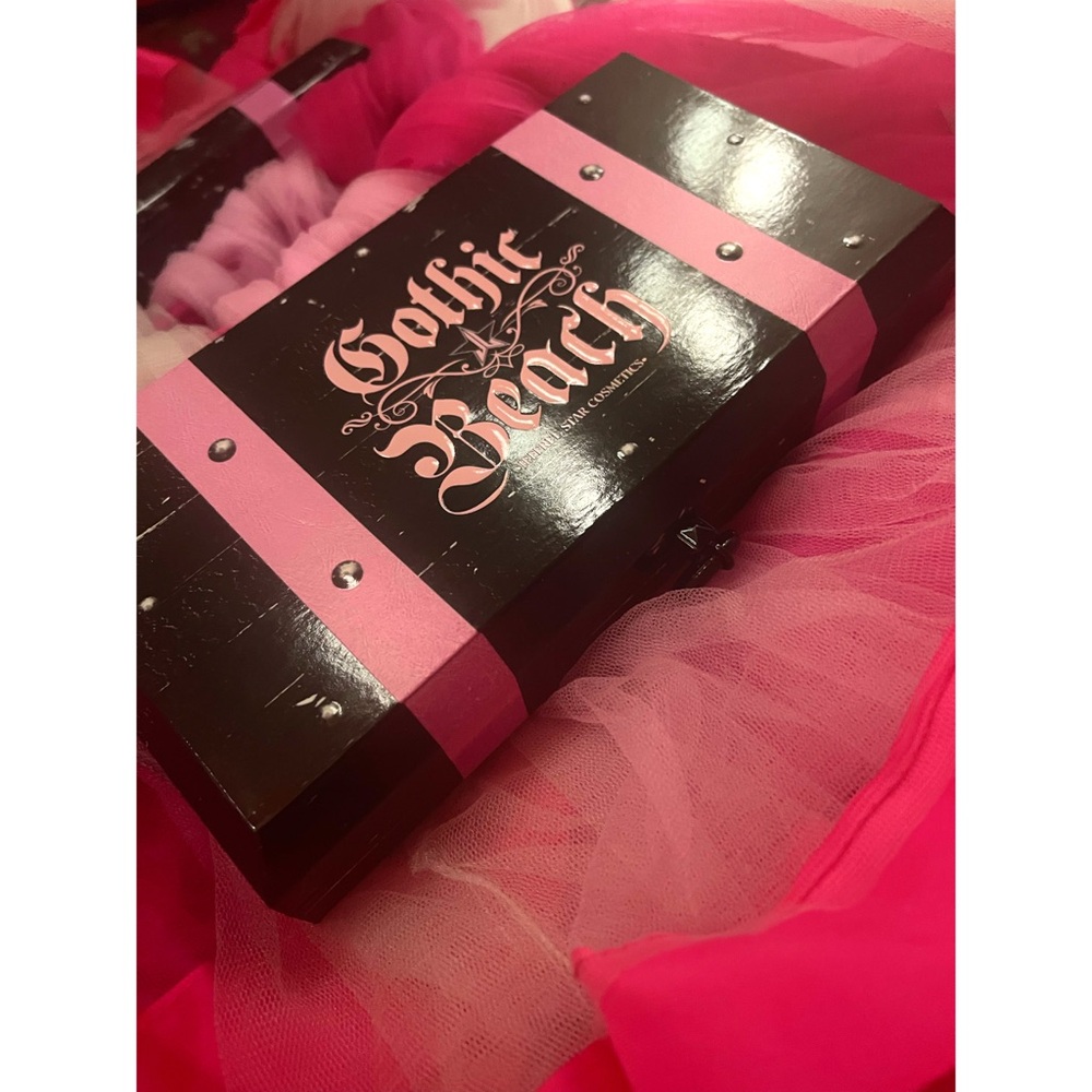 Gothic Beach Black and Pink Clutch